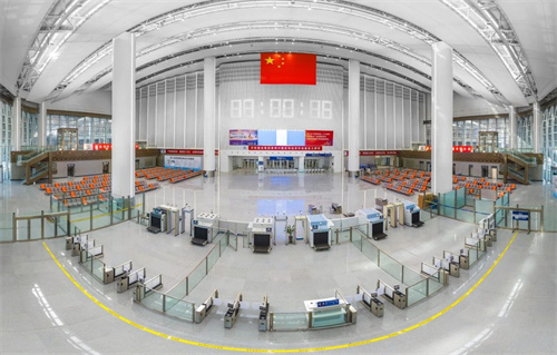 虎門站南站房開門迎客，軟膜天花照亮您的旅程