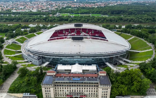 C羅創(chuàng)紀(jì)錄,葡萄牙逆轉(zhuǎn)絕殺捷克，一起來看歐洲杯球場——萊比錫紅牛競技場