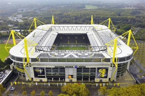 法國1-1戰(zhàn)平波蘭，以小組第二身份出線，一起來看歐洲杯——多特蒙德威斯特法倫球場 